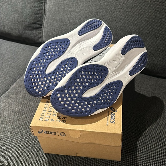 Men’s ASICS gel nimbus 25 new with tags and box! Size 9 extra wide - Picture 3 of 4